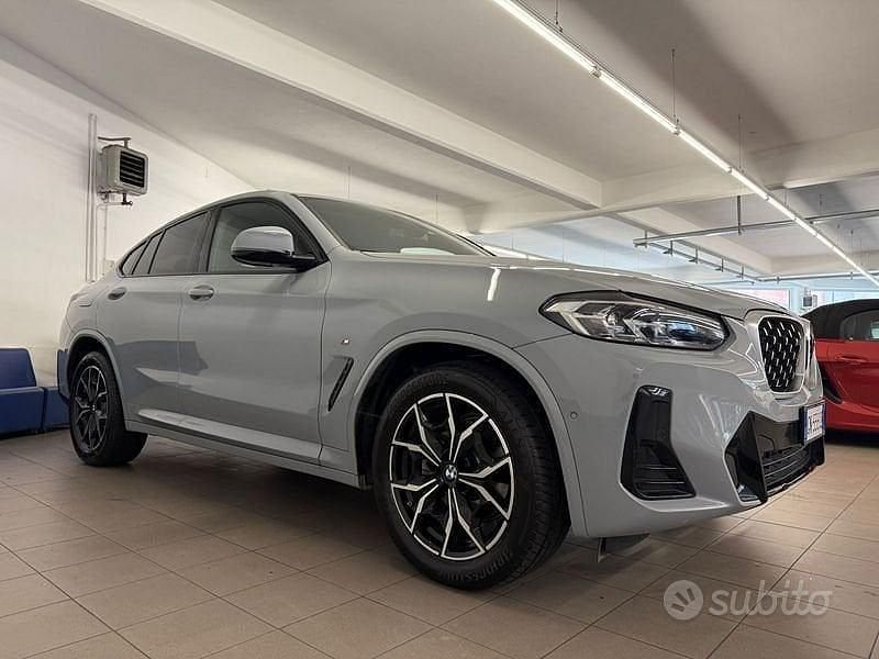 Usata BMW X4 M Sport 184 CV (135 kW) 2023 Grigio SUV
