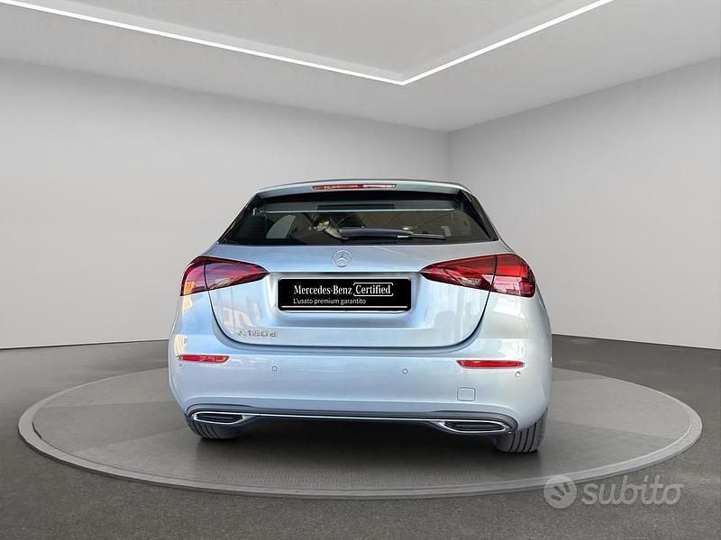 Nuova Mercedes A180 Advanced 116 CV (85 kW) 2025 Grigio Berlina