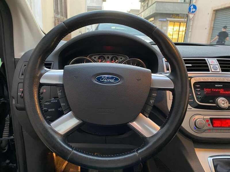 Usato 2008 Ford Kuga 2.0 Diesel 136 CV (6.399 €)