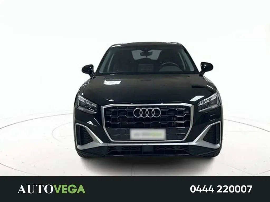 Usata Audi Q2 S-Line 150 CV (110 kW) 2025 Nero / pastello SUV