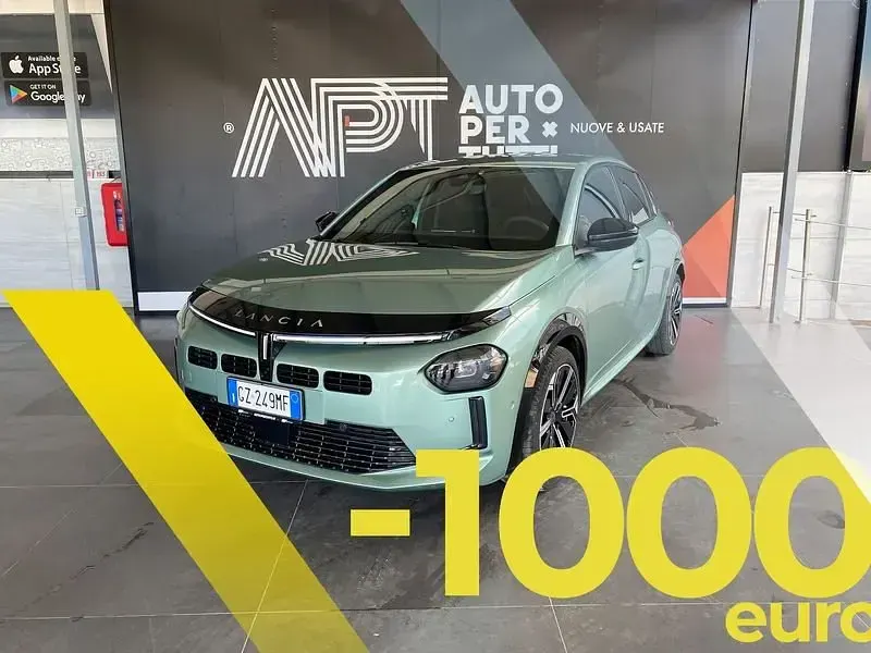 Usata Lancia Ypsilon 110 CV (80 kW) 2025 Utilitaria