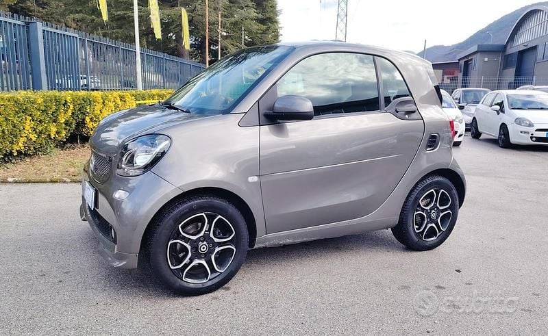 Usata Smart ForTwo Coupé Prime 71 CV (52 kW) 2018 Grigio Coupé
