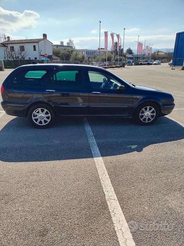 Usata Lancia Lybra 2003 Blu Station wagon