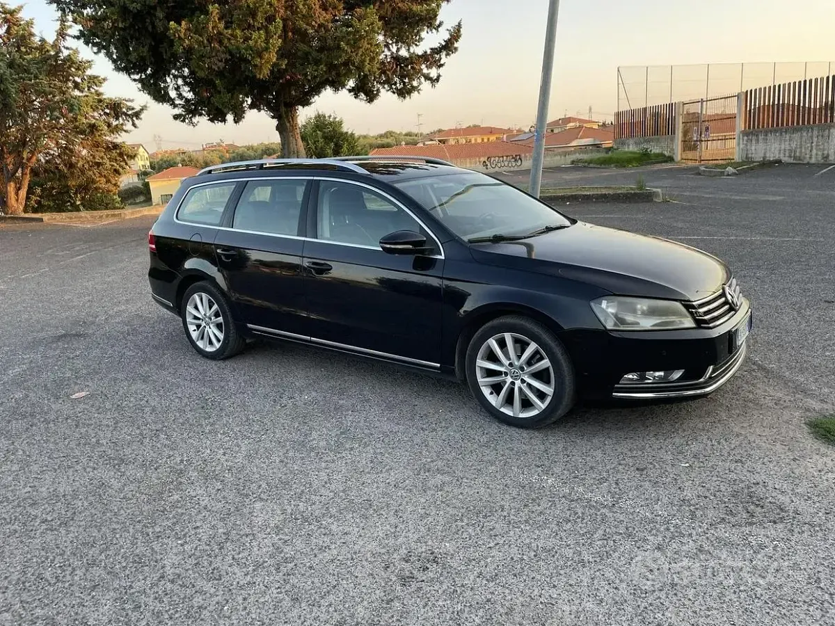 Usata VW Passat Highline 140 CV (102 kW) 2011 Nero Station wagon