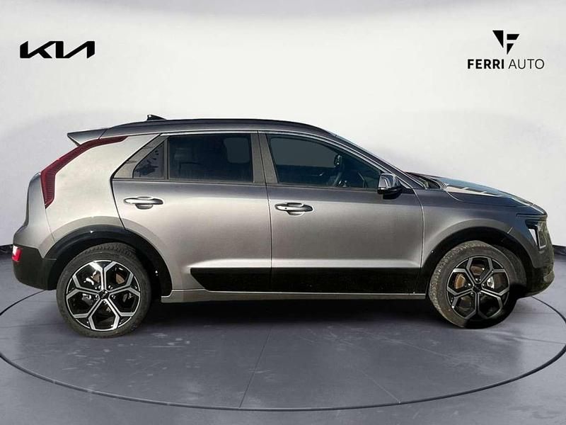 Nuova Kia Niro Style 105 CV (77 kW) 2025 Grigio scuro SUV