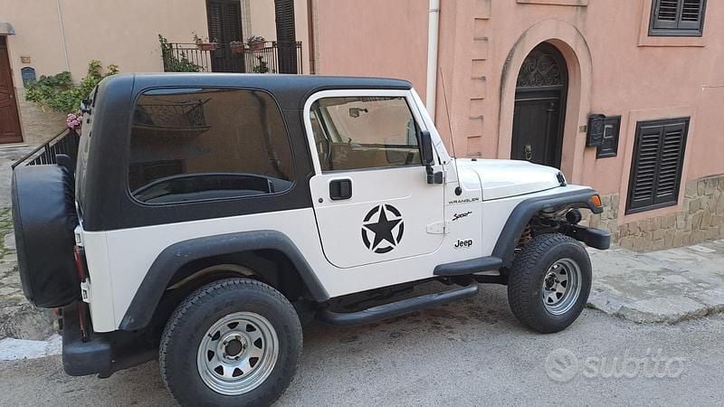 Usata Jeep Wrangler 1997 Bianco SUV
