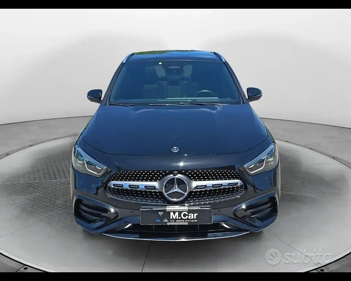 Usata Mercedes GLA200 AMG Line Premium Plus 150 CV (110 kW) 2024 Nero SUV