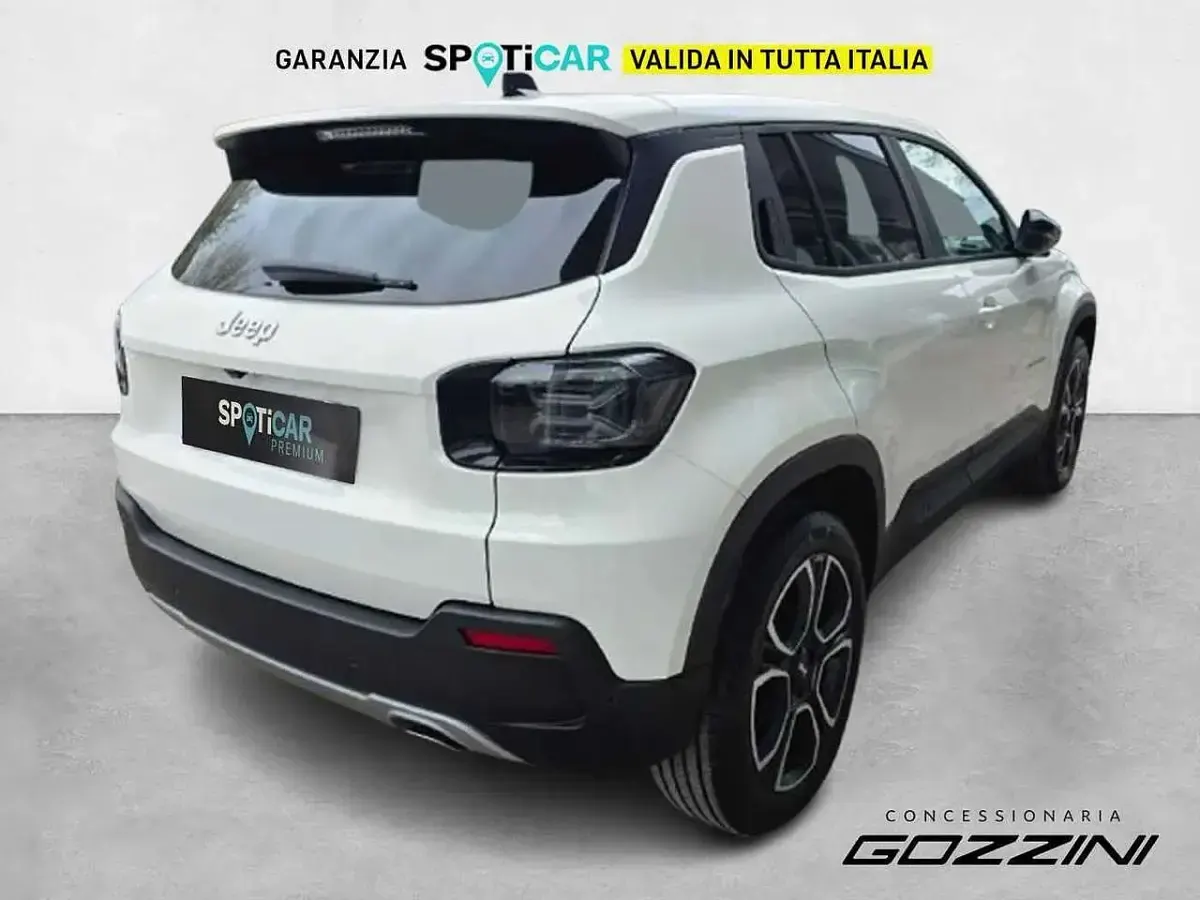 Usata Jeep Avenger Summit 101 CV (74 kW) 2024 Bianco SUV