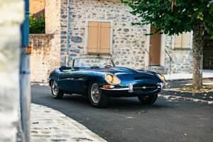 Usata Jaguar E-Type 269 CV (197 kW) 1962 Blu Cabrio