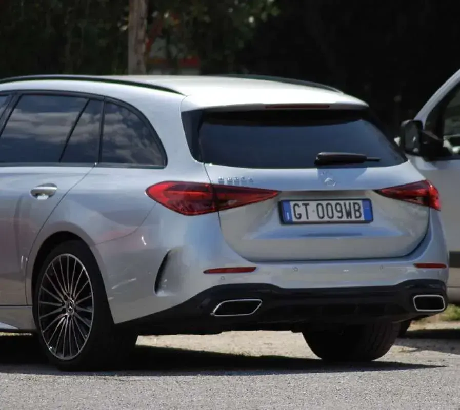 Usata Mercedes C220 AMG Line Premium 197 CV (144 kW) 2024 Station wagon