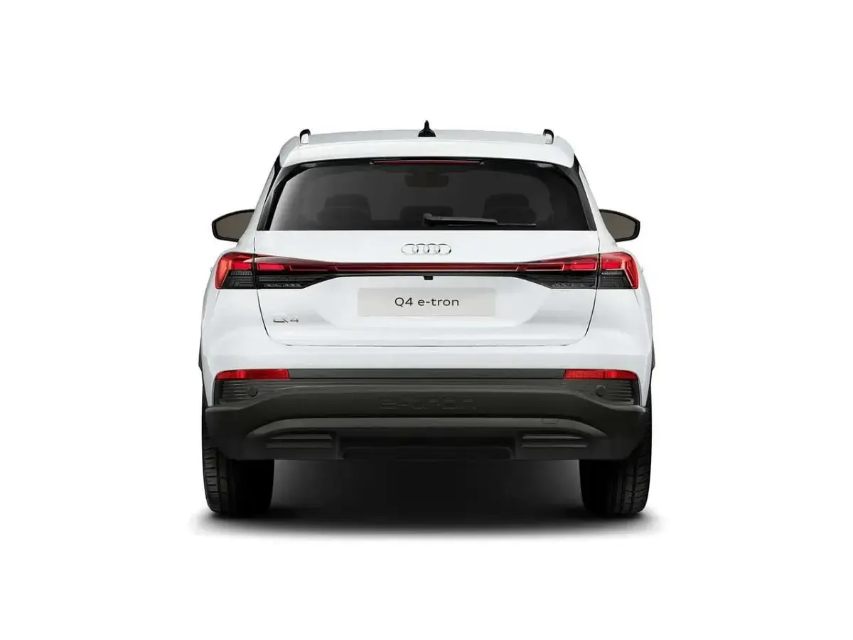 Nuova Audi Q4 e-tron 69 kW (95 CV) 2026 Bianco ghiacciaio metallizzato SUV