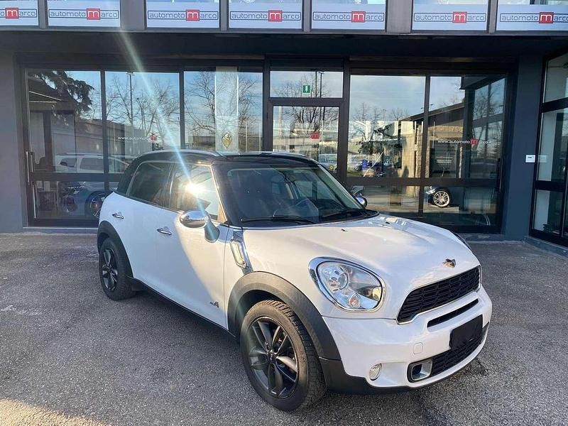 Bianco Usata 2012 Mini Cooper SD Countryman SUV | 9900 € (Buon prezzo) - Immagine 1/4