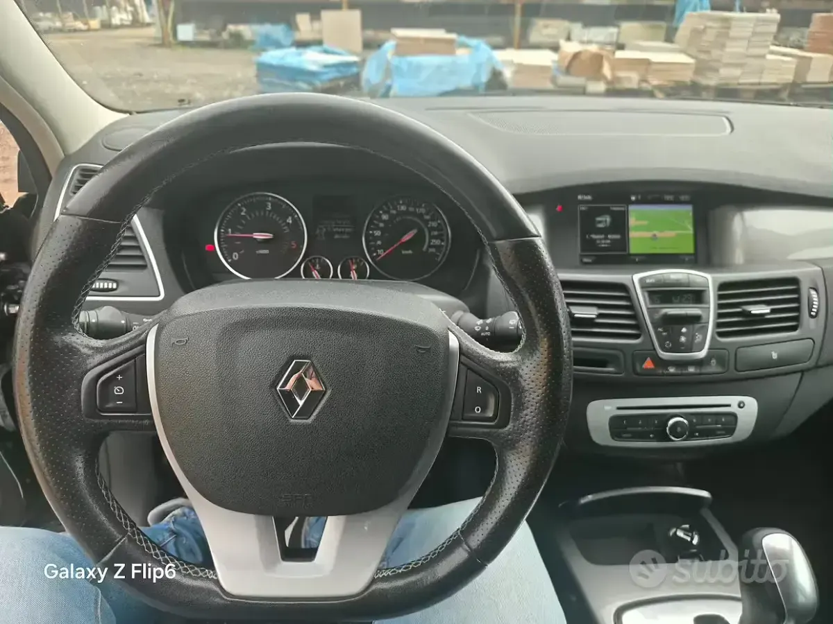 Usata Renault Laguna III 173 CV (127 kW) 2014 Nero Station wagon