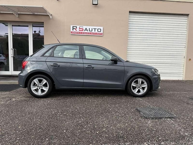 Usata Audi A1 Sportback Admired 90 CV (66 kW) 2016 Grigio Utilitaria