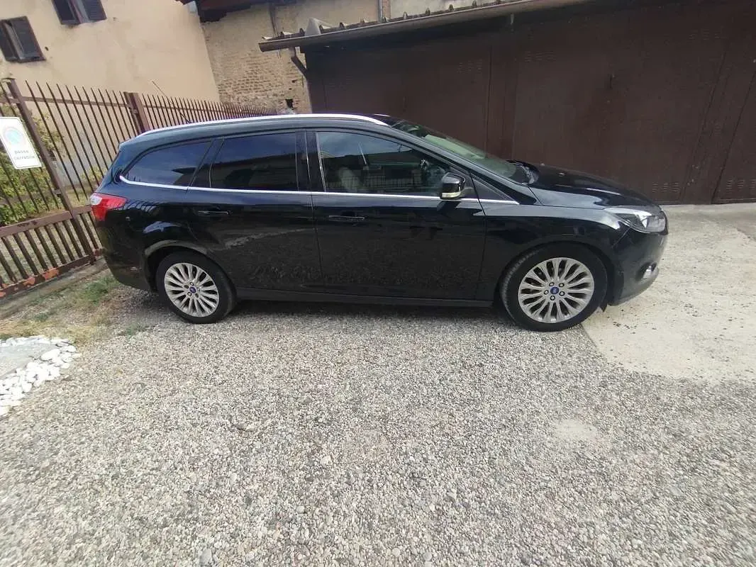 Usata Ford Focus Titanium 116 CV (85 kW) 2011 Station wagon