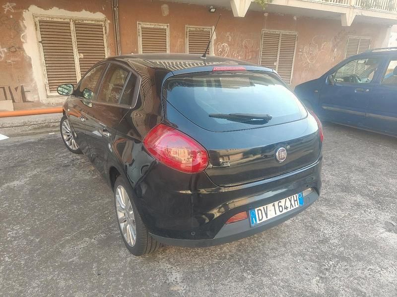 Nero Usata 2009 Fiat Bravo Dynamic Due volumi | 2000 € (Ottimo prezzo) - Immagine 1/4