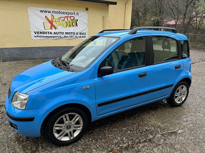 Blu Usata 2004 Fiat Panda Emotion Tre volumi | 2790 € (Buon prezzo) - Immagine 1/4