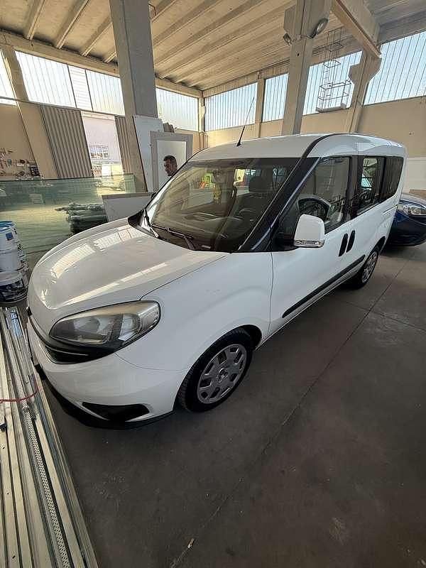 Usata Fiat Doblò Easy 135 CV (99 kW) 2016 Monovolume