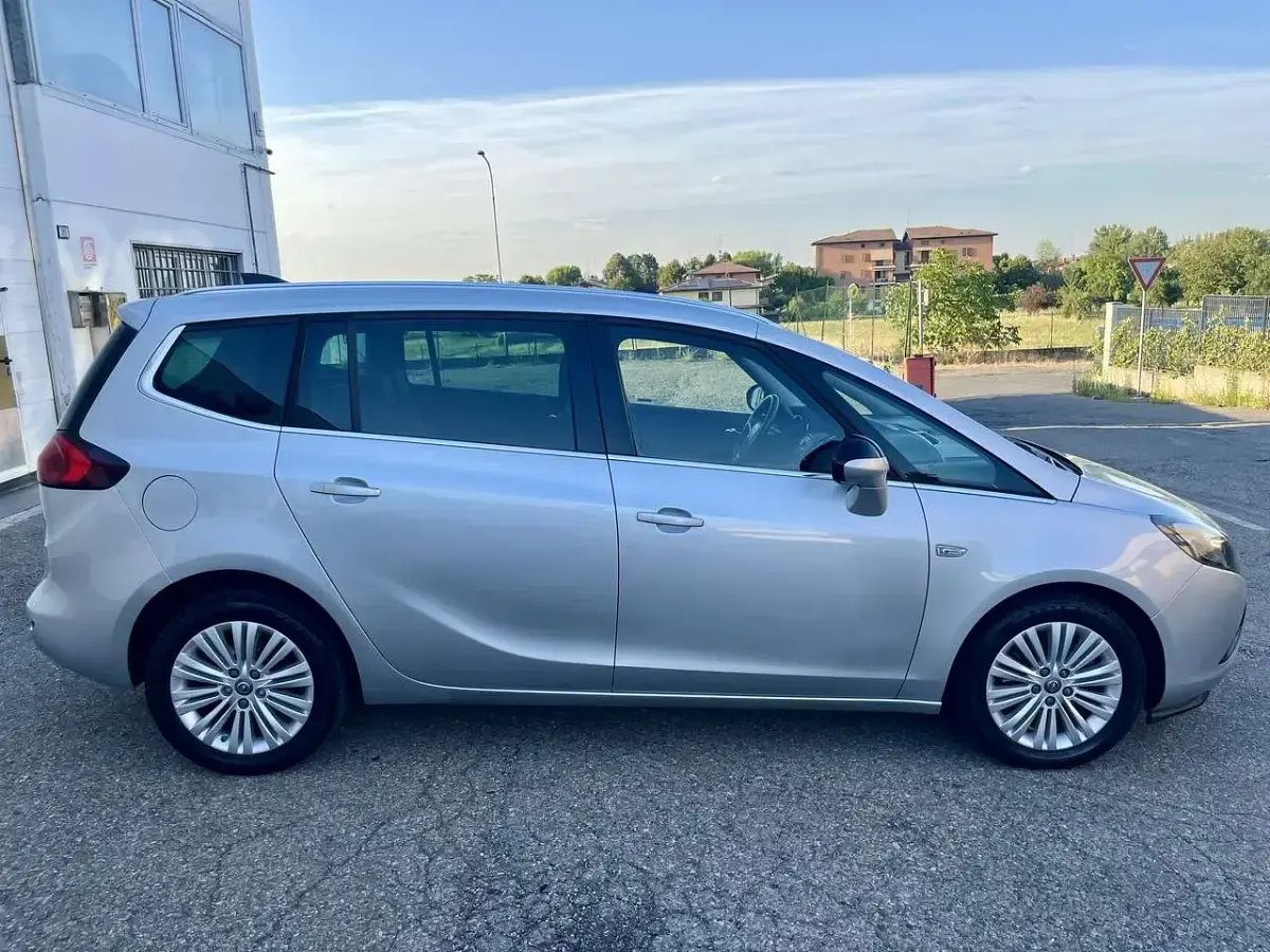 Usata Opel Zafira Tourer Cosmo 150 CV (110 kW) 2016 Other Monovolume