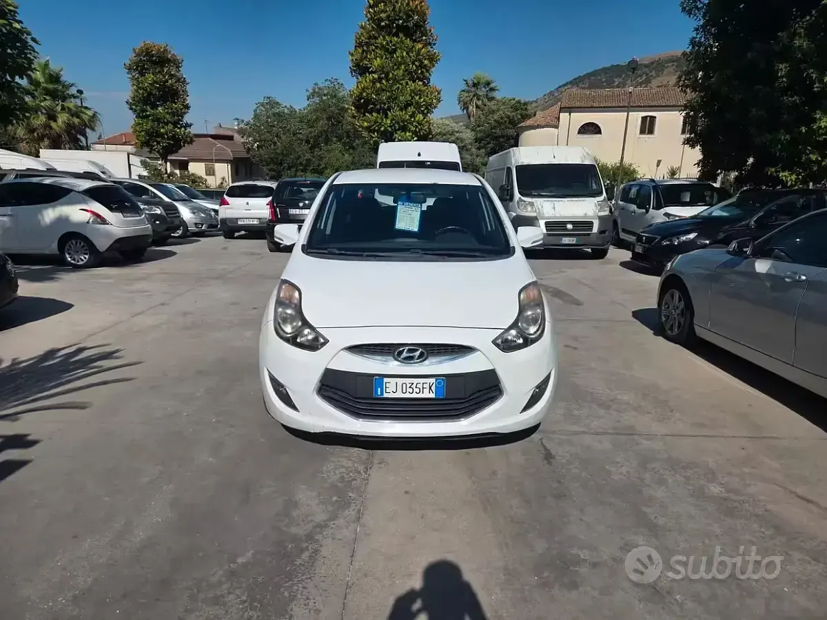 Usata Hyundai ix20 Comfort 90 CV (66 kW) 2011 Bianco Utilitaria