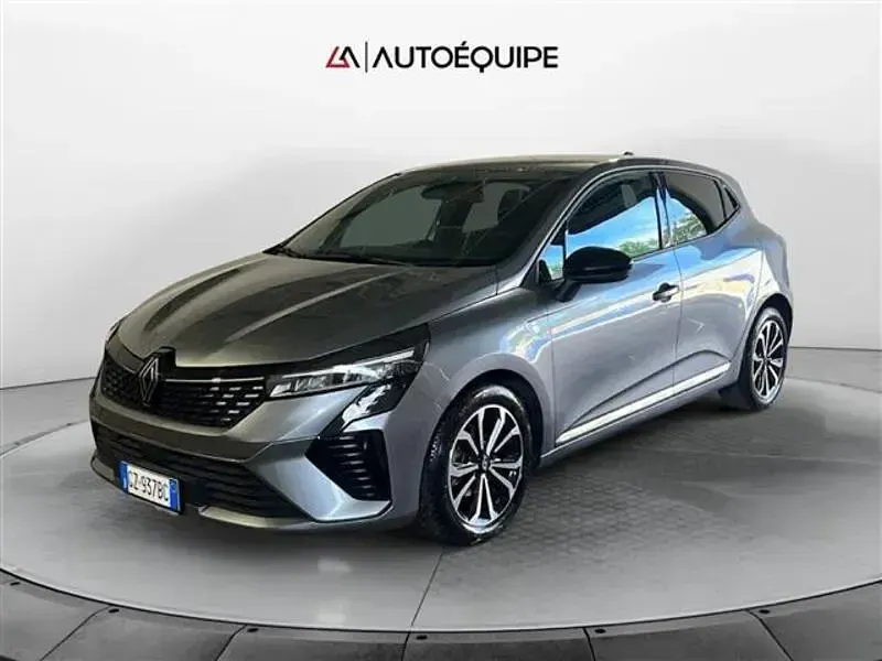 Usata Renault Clio Techno 2025 Grigio scuro Utilitaria