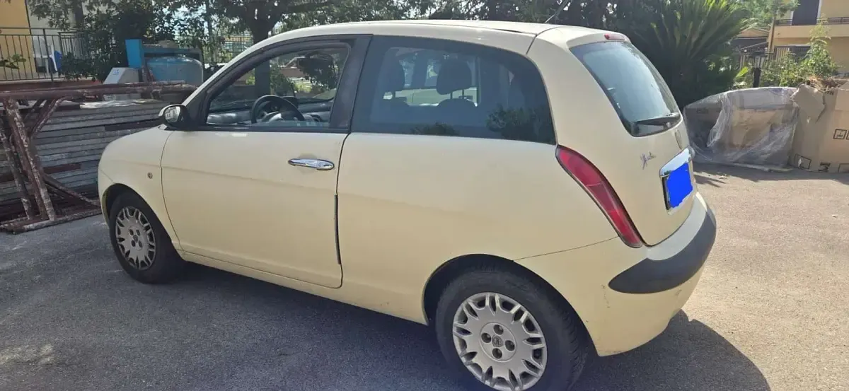 Usata Lancia Ypsilon 80 CV (58 kW) 2004 Utilitaria