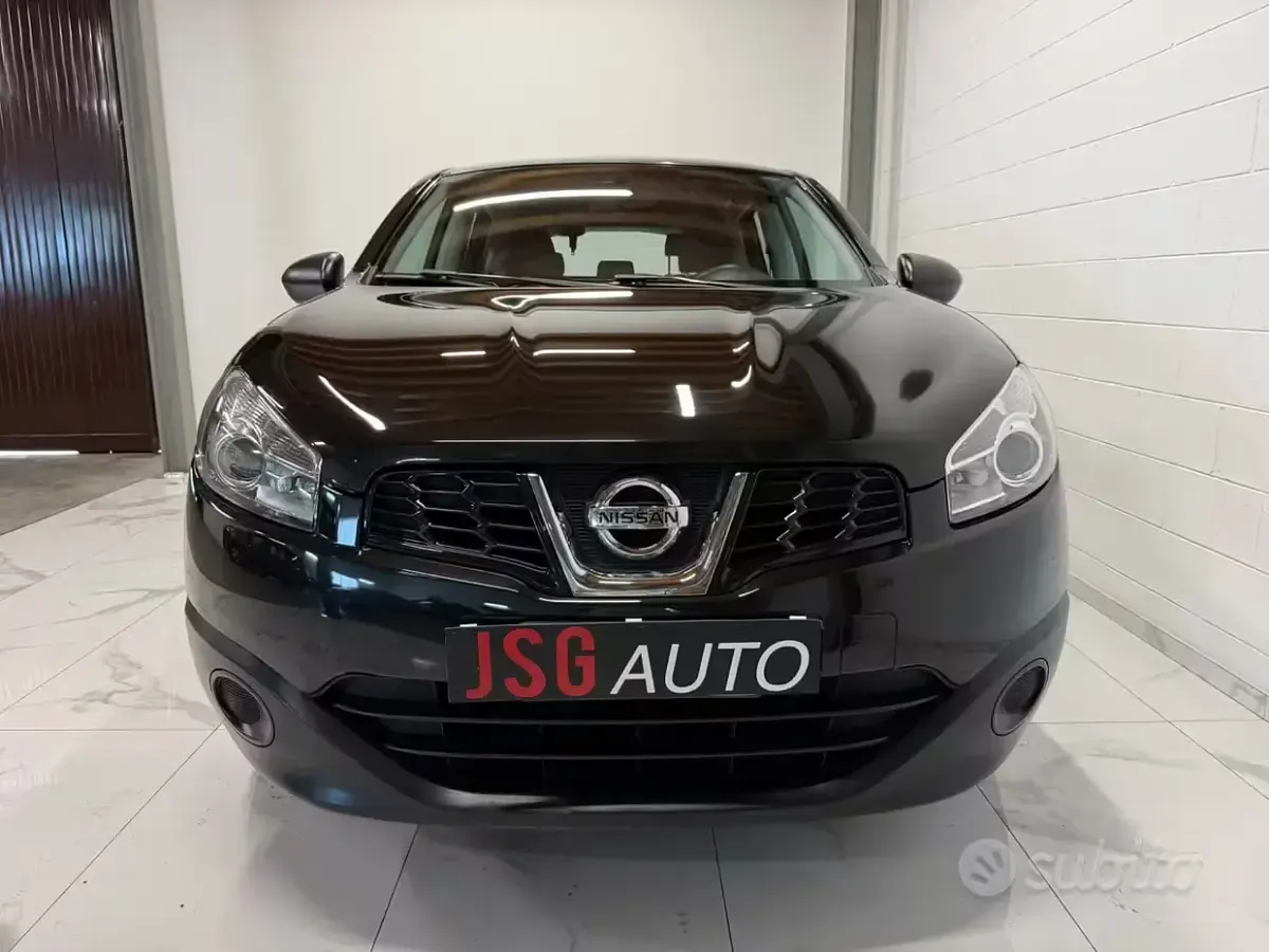 Usata Nissan Qashqai Acenta 117 CV (86 kW) 2013 Nero SUV