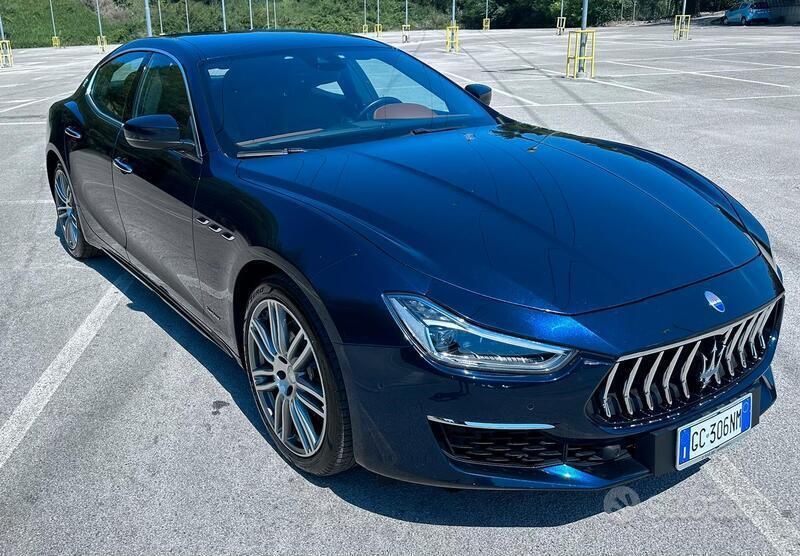 Usata Maserati Ghibli 350 CV (257 kW) 2020 Blu Coupé