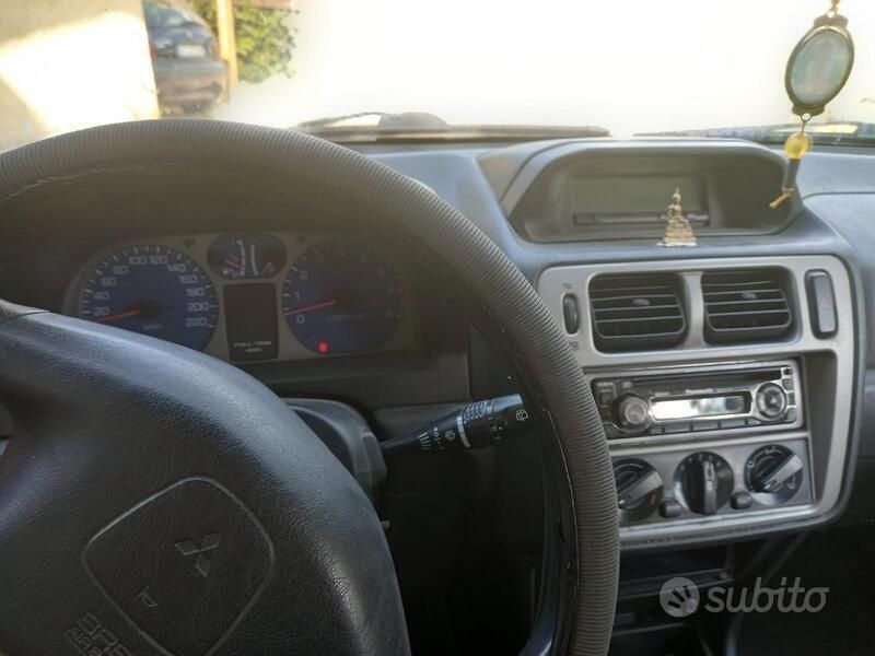 Usata 2004 Mitsubishi Pajero SUV | 1000 € (Super prezzo) - Immagine 1/4