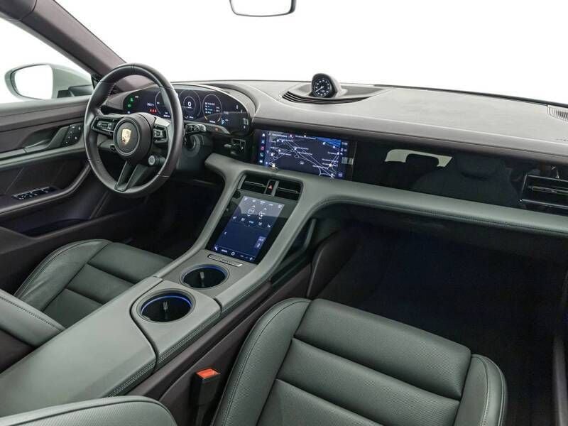 Usata Porsche Taycan 4S Cross Turismo 359 kW (489 CV) 2024 Gesso Berlina