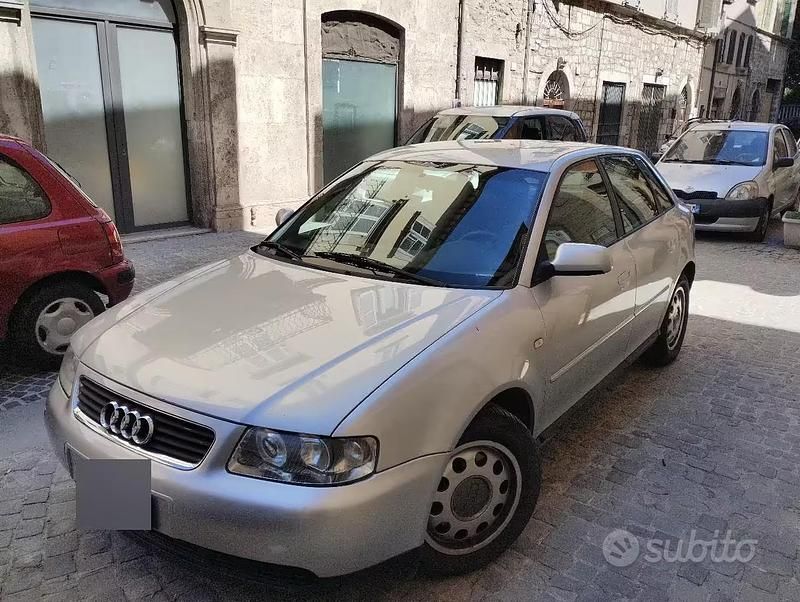 Usata Audi A3 110 CV (80 kW) 2002 Grigio Utilitaria