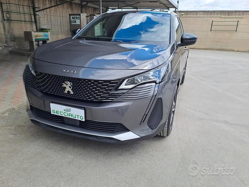 Usata Peugeot 3008 GT 130 CV (95 kW) 2021 Grigio SUV