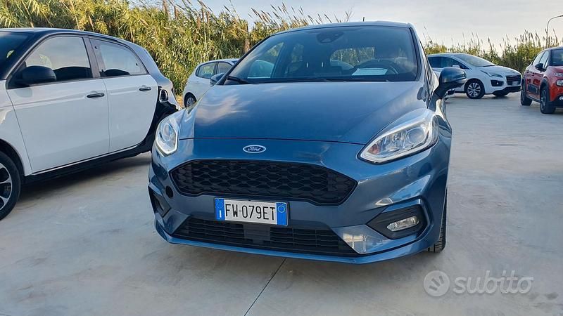 Blu Usata 2019 Ford Fiesta ST-Line Berlina | 10.500 € (Cara) - Immagine 1/4