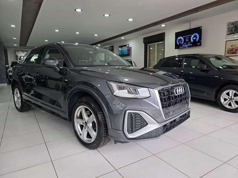 Usata Audi Q2 S-Line 150 CV (110 kW) 2024 Grigio SUV