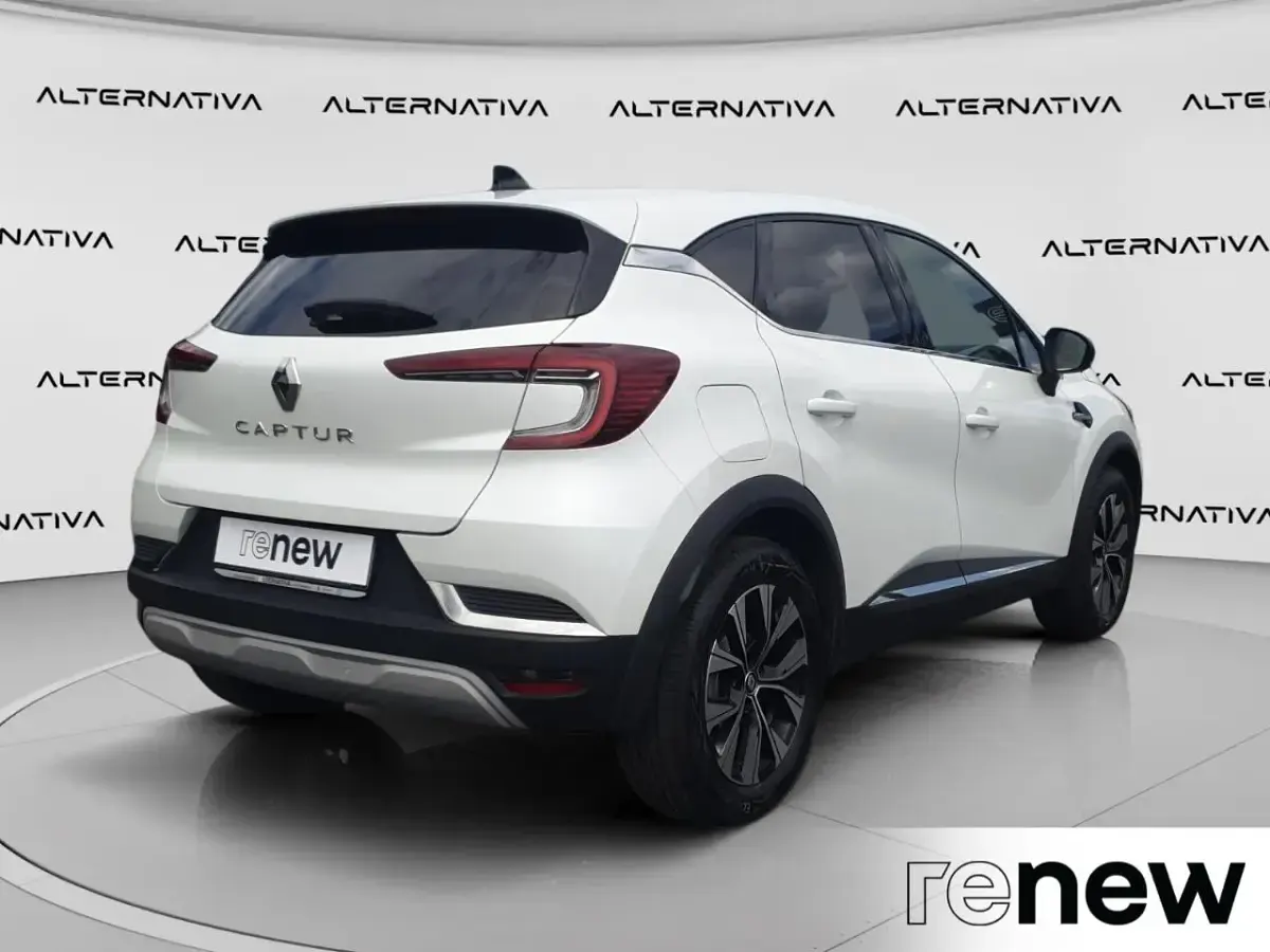 Usata Renault Captur Intens 101 CV (74 kW) 2023 Bianco SUV