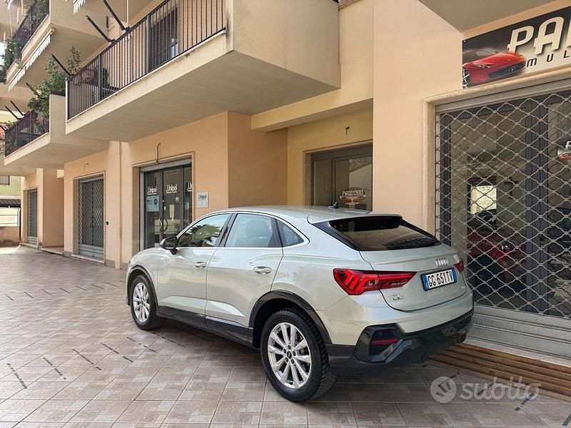 Usata Audi Q3 Business Plus 150 CV (110 kW) 2022 Verde SUV