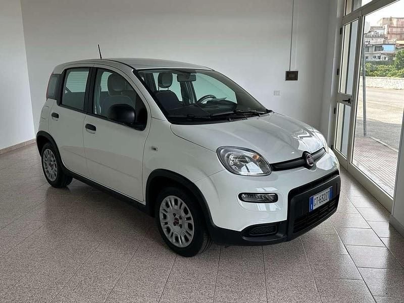 Usata Fiat Panda S 70 CV (51 kW) 2024 Bianco Utilitaria