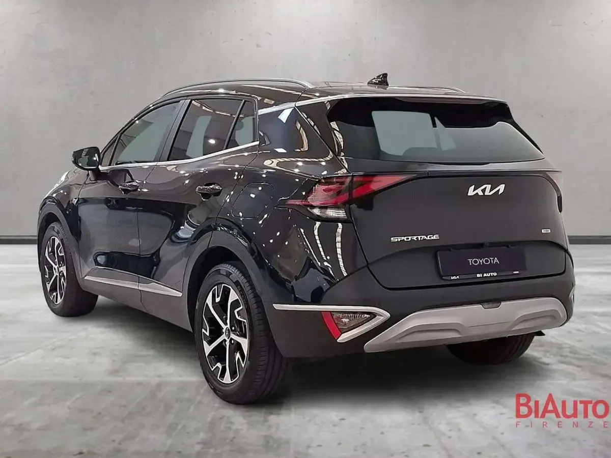 Usata Kia Sportage Style 230 CV (169 kW) 2023 Nero SUV