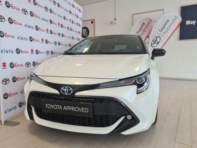 Usata Toyota Corolla Style 122 CV (89 kW) 2019 Bianco perlato Berlina