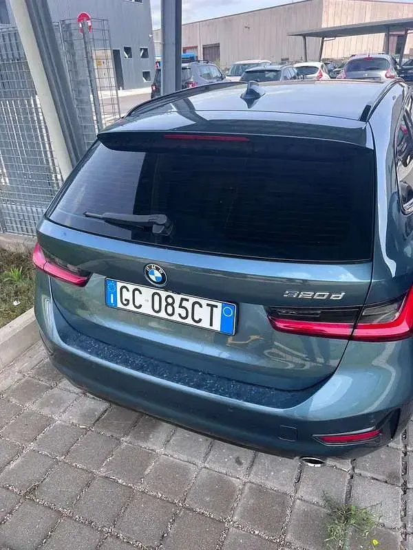 Begagnad BMW 320 190 HK (139 kW) 2020 Blå Kombi
