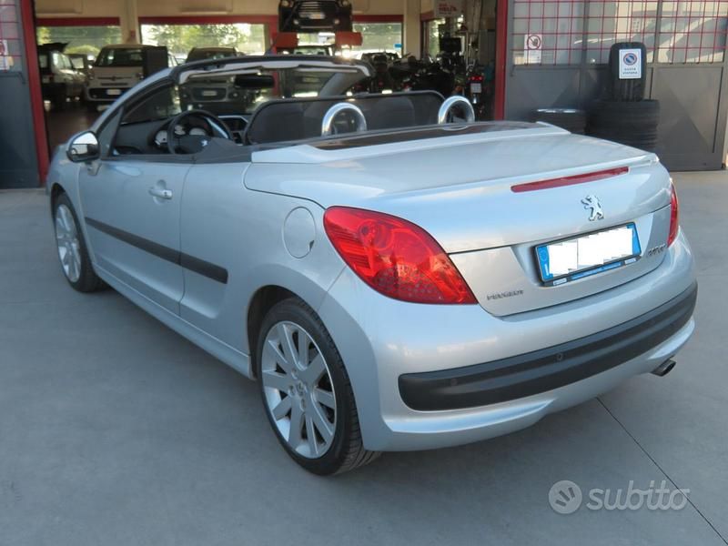 Usata Peugeot 207 CC 150 CV (110 kW) 2007 Grigio Cabrio