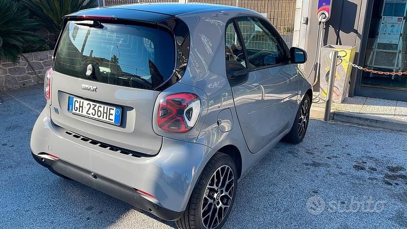Usata Smart ForTwo Electric Drive 2022 Grigio Coupé