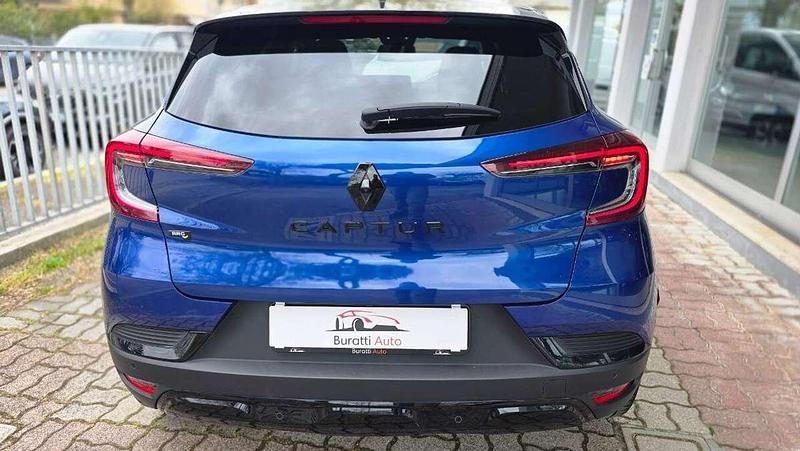 Usata Renault Captur Intens 101 CV (74 kW) 2022 Blu/azzurro SUV