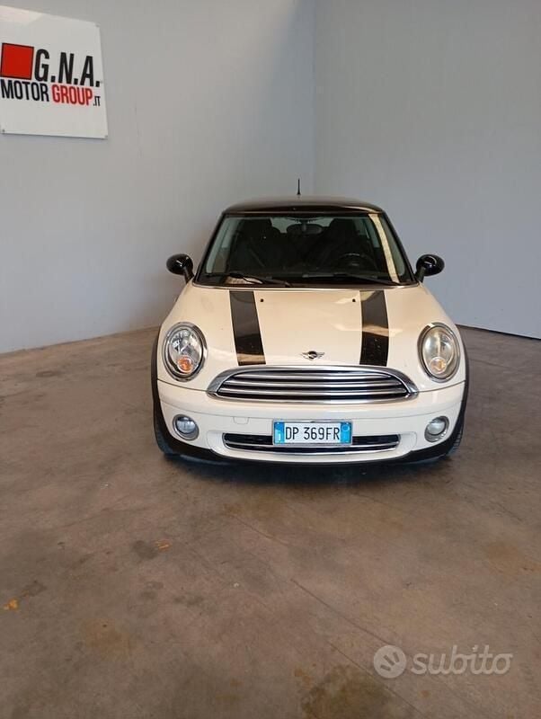 Usata Mini Cooper 120 CV (88 kW) 2008 Bianco Utilitaria