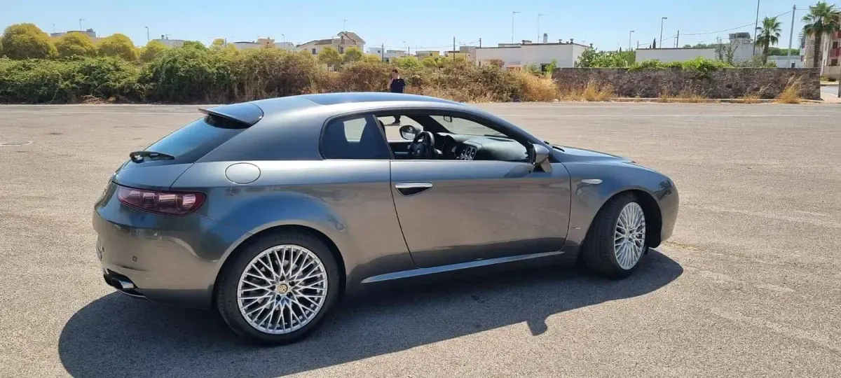 Usata Alfa Romeo Brera 200 CV (147 kW) 2010 Grigio Coupé