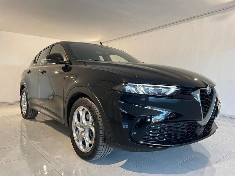 Nero Usata 2024 Alfa Romeo Tonale Sprint SUV | 29.900 € (Cara) - Immagine 1/4