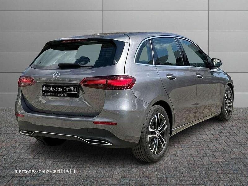 Usata Mercedes B200 Advanced Plus 150 CV (110 kW) 2025 Grigio montagna Monovolume