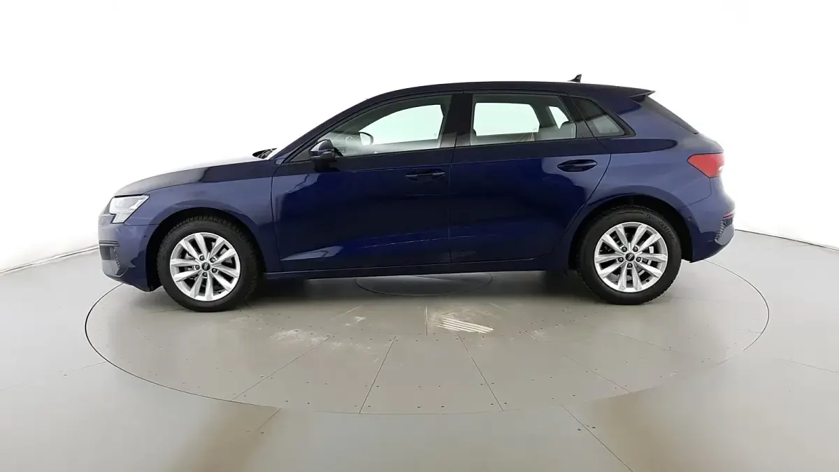 Usata Audi A3 Business 150 CV (110 kW) 2022 Blu navarra met Berlina