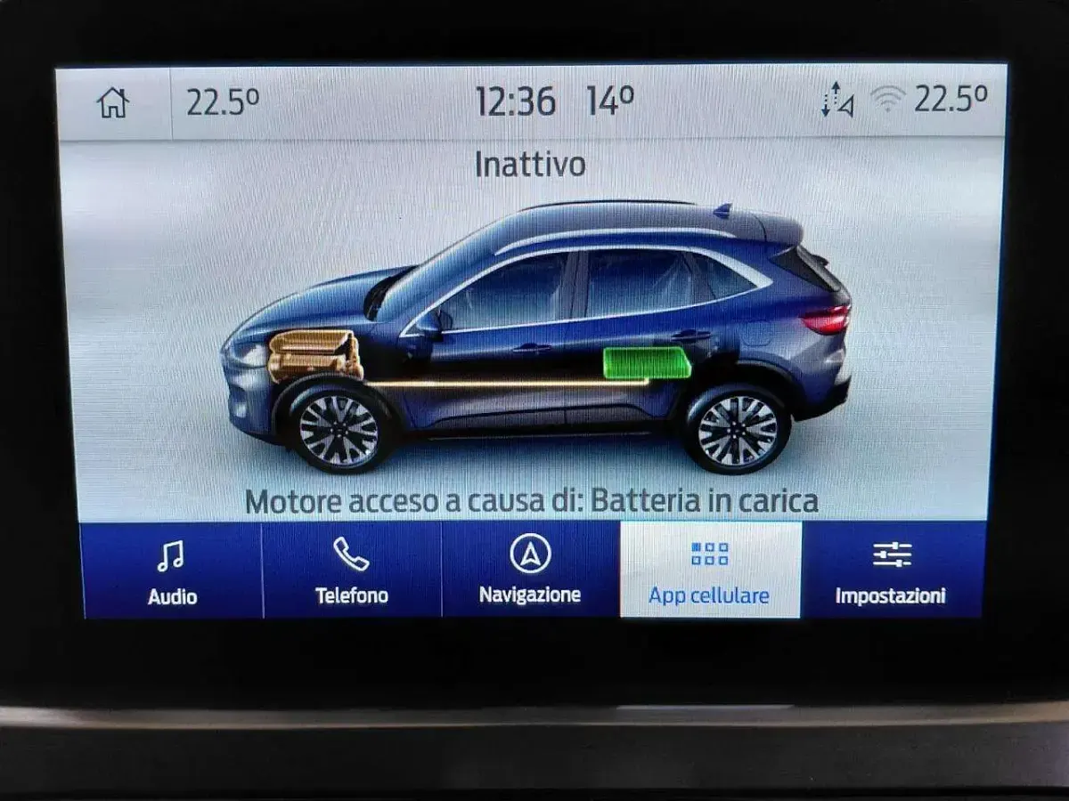 Usata Ford Kuga Titanium 225 CV (165 kW) 2022 Grigio SUV