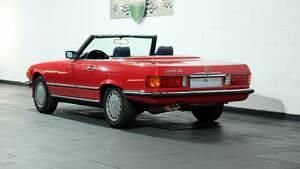 Usata Mercedes 560 230 CV (169 kW) 1988 Rosso Cabrio